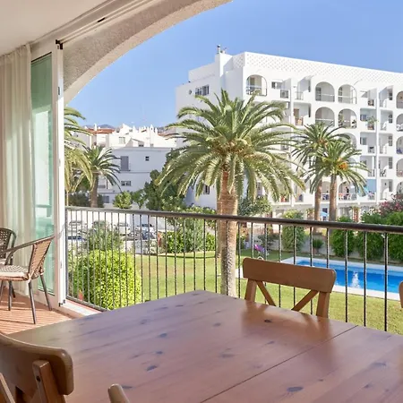 Carabeo 23- Acceso A La Playa Apartment Nerja Exterior photo
